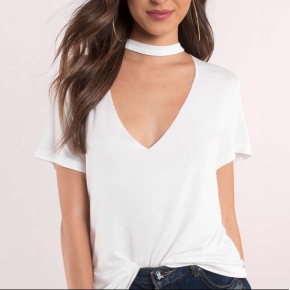 Sadie & Sage White Choker Top